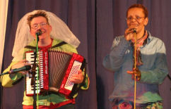 'Duo Penotti won in april 2007 in Houten de publieksprijs en de eerste prijs.'